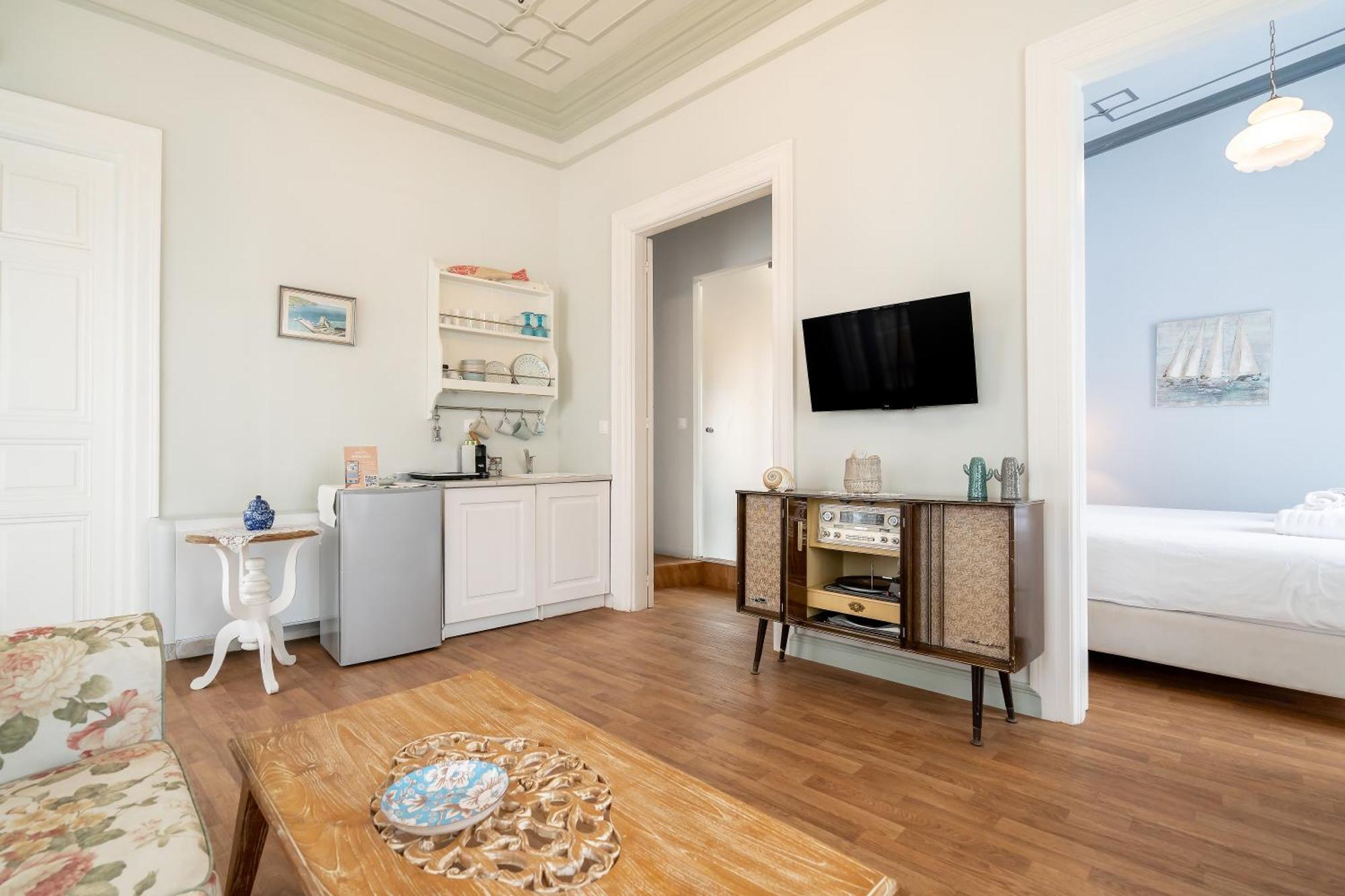 Castel Abaso Boutique Apartments By Explore Andros エクステリア 写真